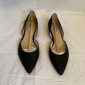 Life Stride NWOT Black Close-Toed Flat Shoe 8.5W